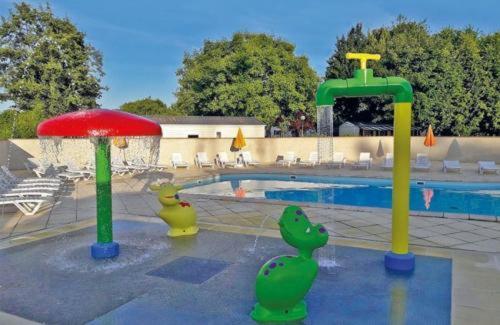 Anne Marie Vous Accueilles Dans Son Logement Familiale Pour 6 Personnes 3 Chambres Confortable Proche D Europa Park A Boofzheim Dans Camping 3 Etoiles Экстерьер фото